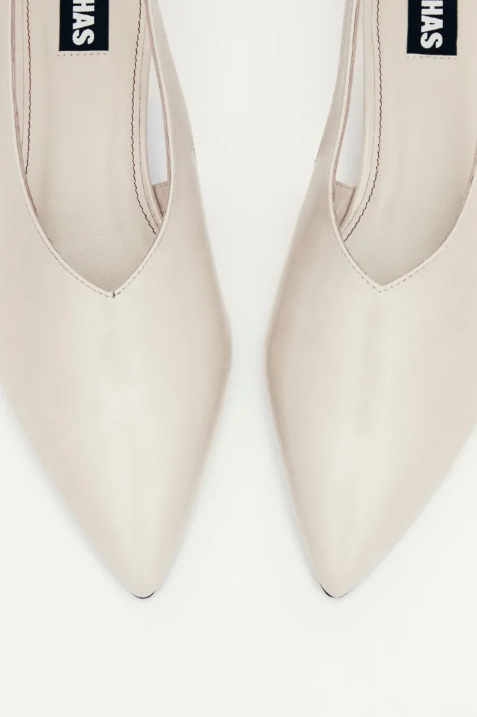 Alohas - Eros Cream Leather Pumps - Cream