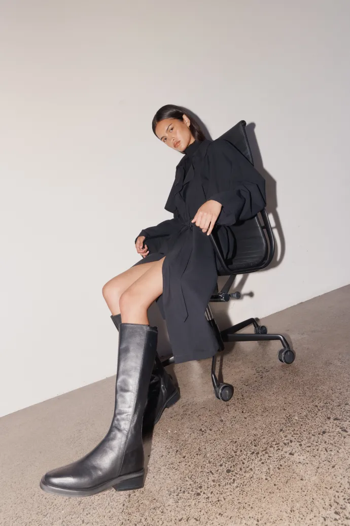 Bronwyn - Vikki Boot - Black