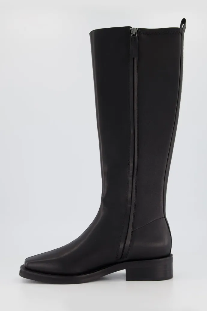 Bronwyn - Vikki Boot - Black