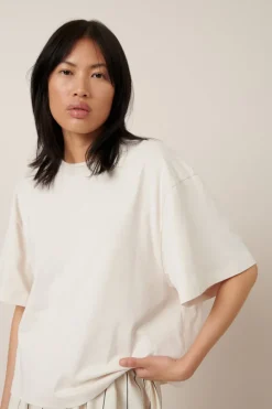 Kowtow - Shadow Tee - Whisper