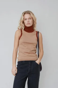 LAST ONE | Opera Sport - Juliette Top - Camel